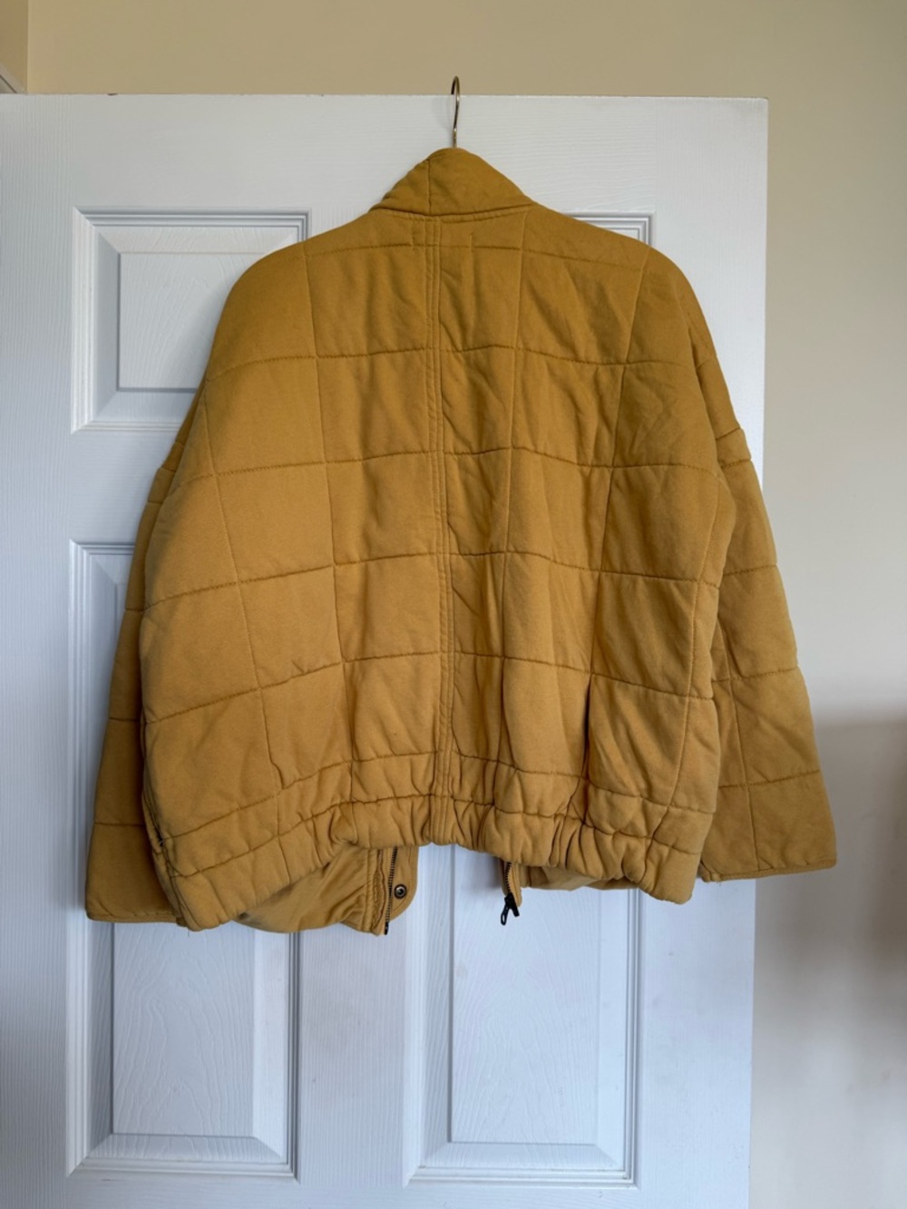 O’Neill Mustard Yellow Quilted Puffer Jacket Size Small Cropped Snap Zip Coat - Picture 4 of 4